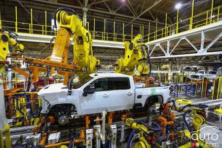 La production de camionnettes GM à Oshawa sera lancée plus tôt que prévu